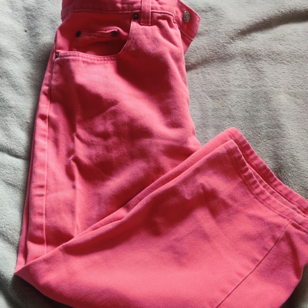 Bill Blass denim Capris - Picture 3 of 4
